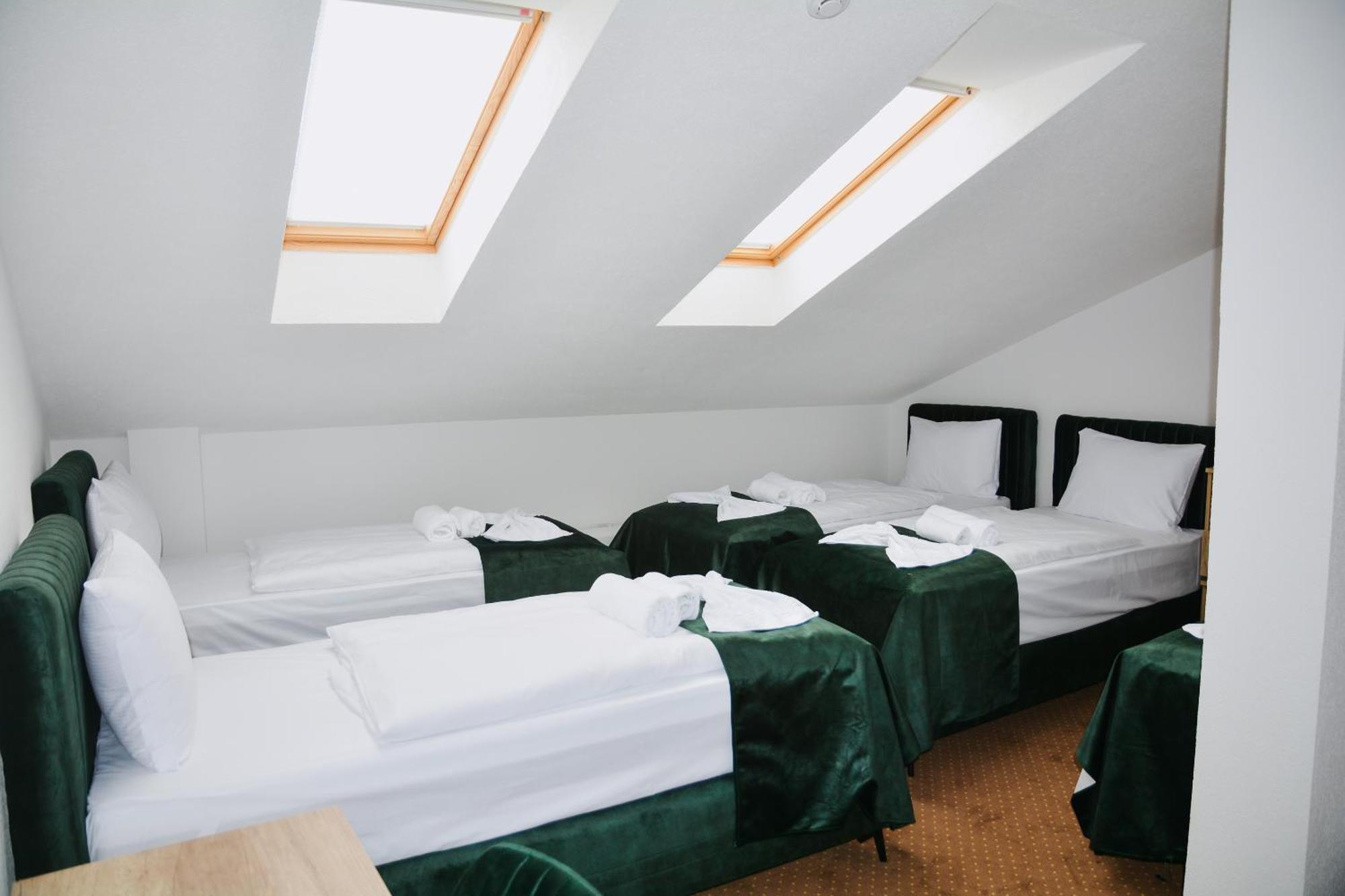 Hotel Divanhana Brcko Ngoại thất bức ảnh