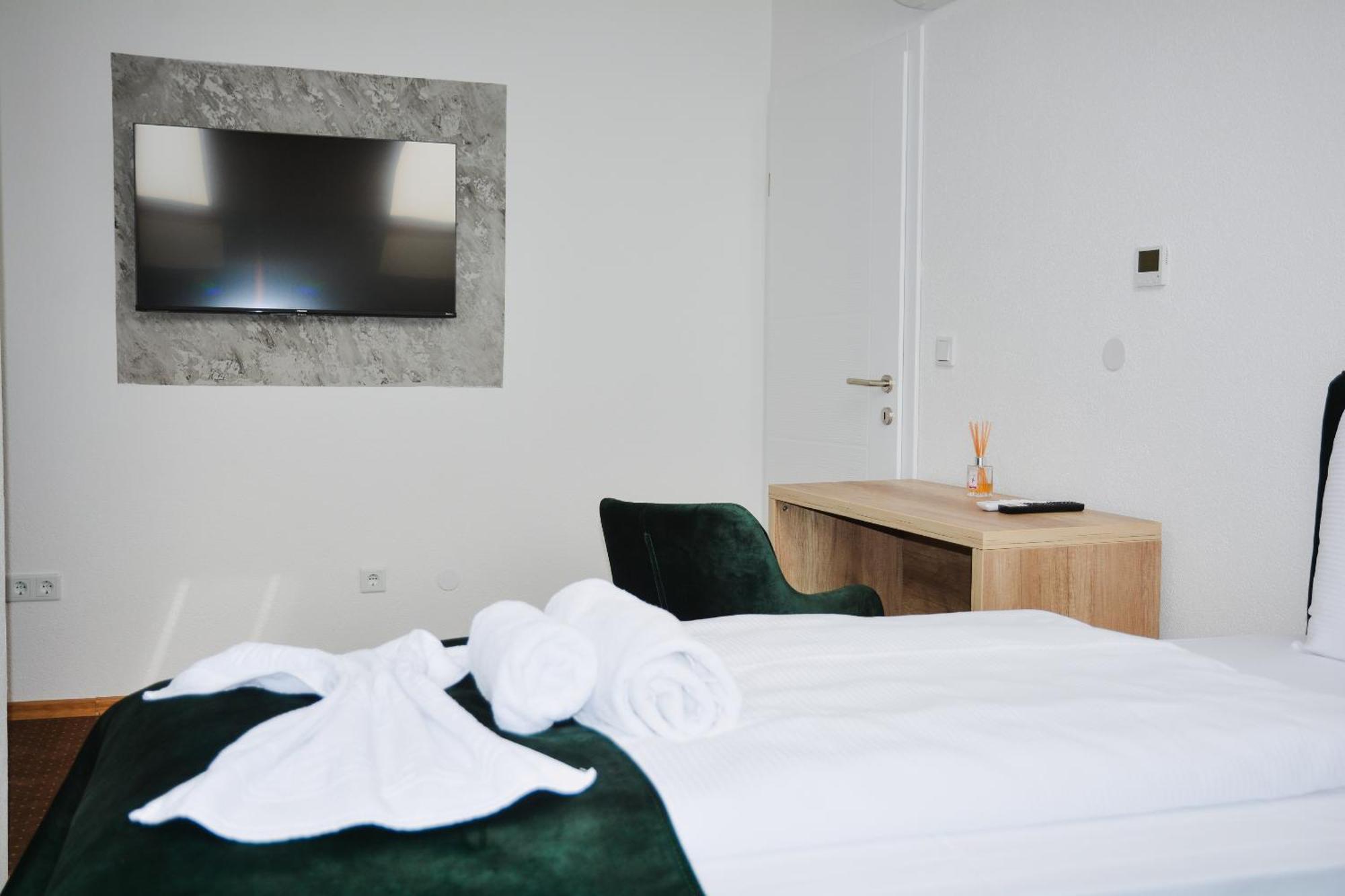 Hotel Divanhana Brcko Ngoại thất bức ảnh