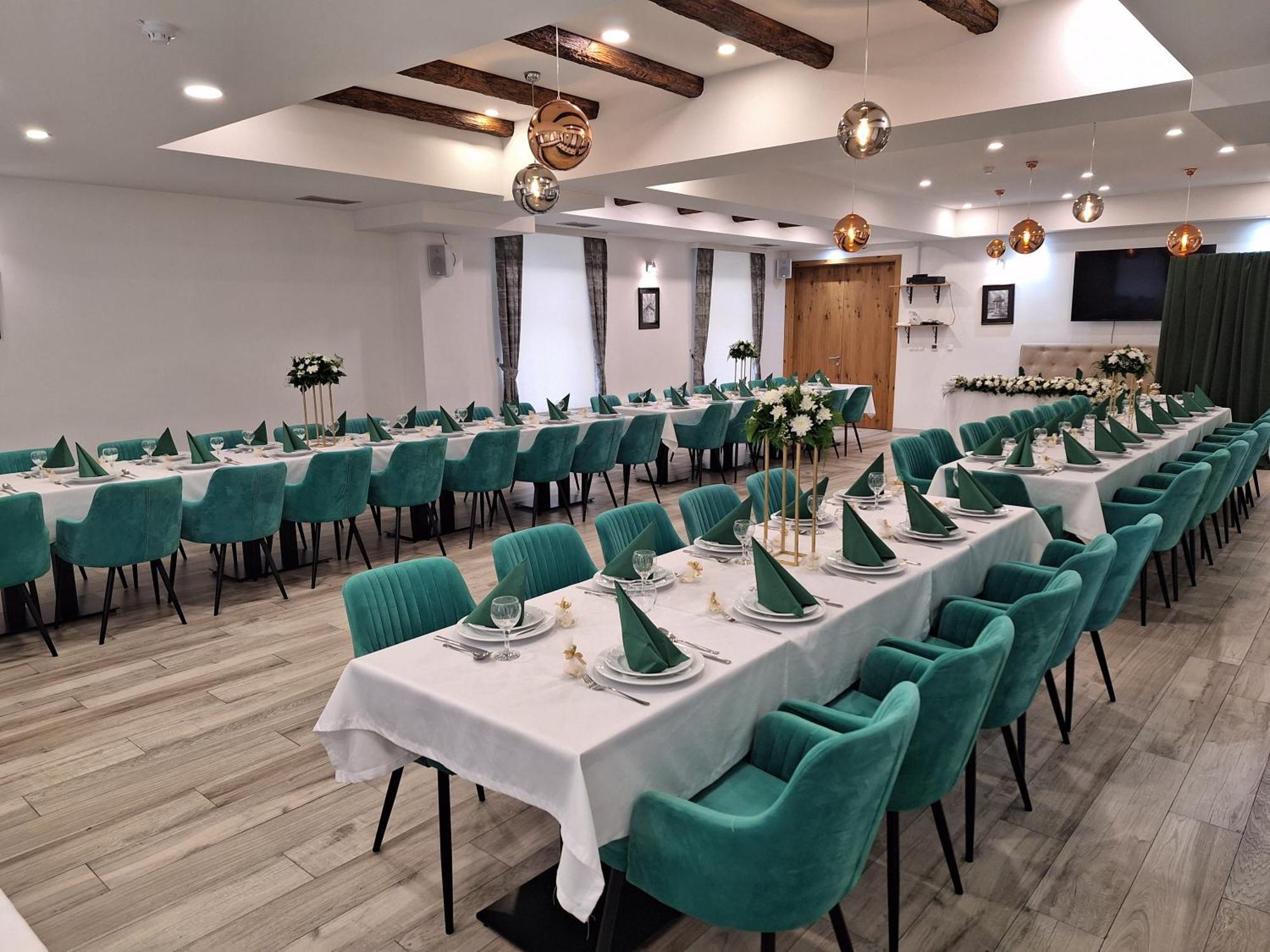 Hotel Divanhana Brcko Ngoại thất bức ảnh